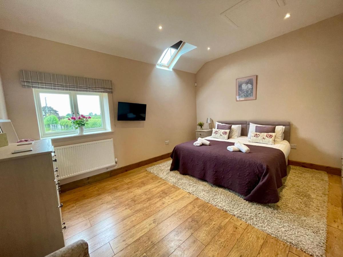Fieldsview Villa Wrexham Luaran gambar