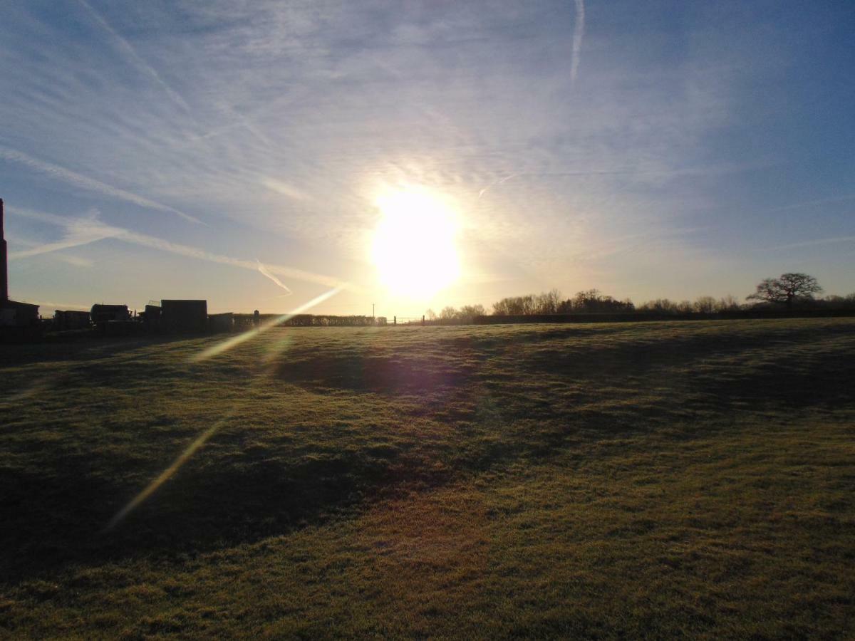 Fieldsview Villa Wrexham Luaran gambar
